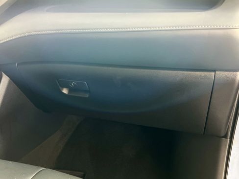 Used 2022 Toyota Highlander XLE image 35