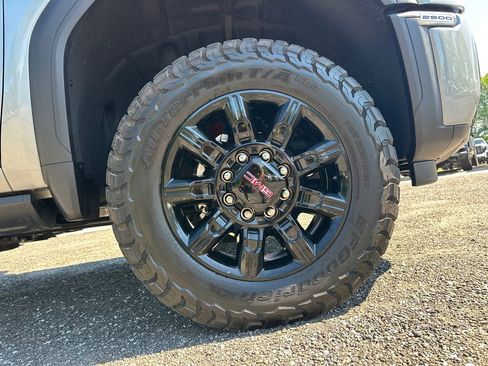 Used 2026 GMC Sierra 2500 AT4 w/ AT4 Premium Plus Package AWD/4WD image 13