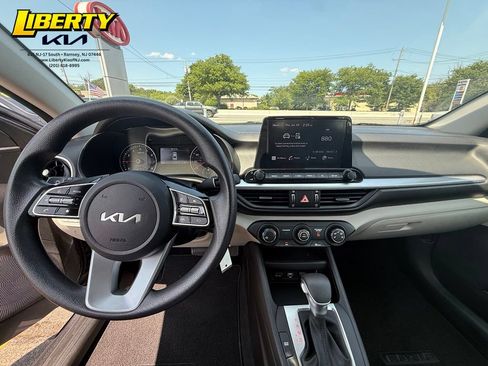 Used 2023 Kia Forte LXS FWD image 12