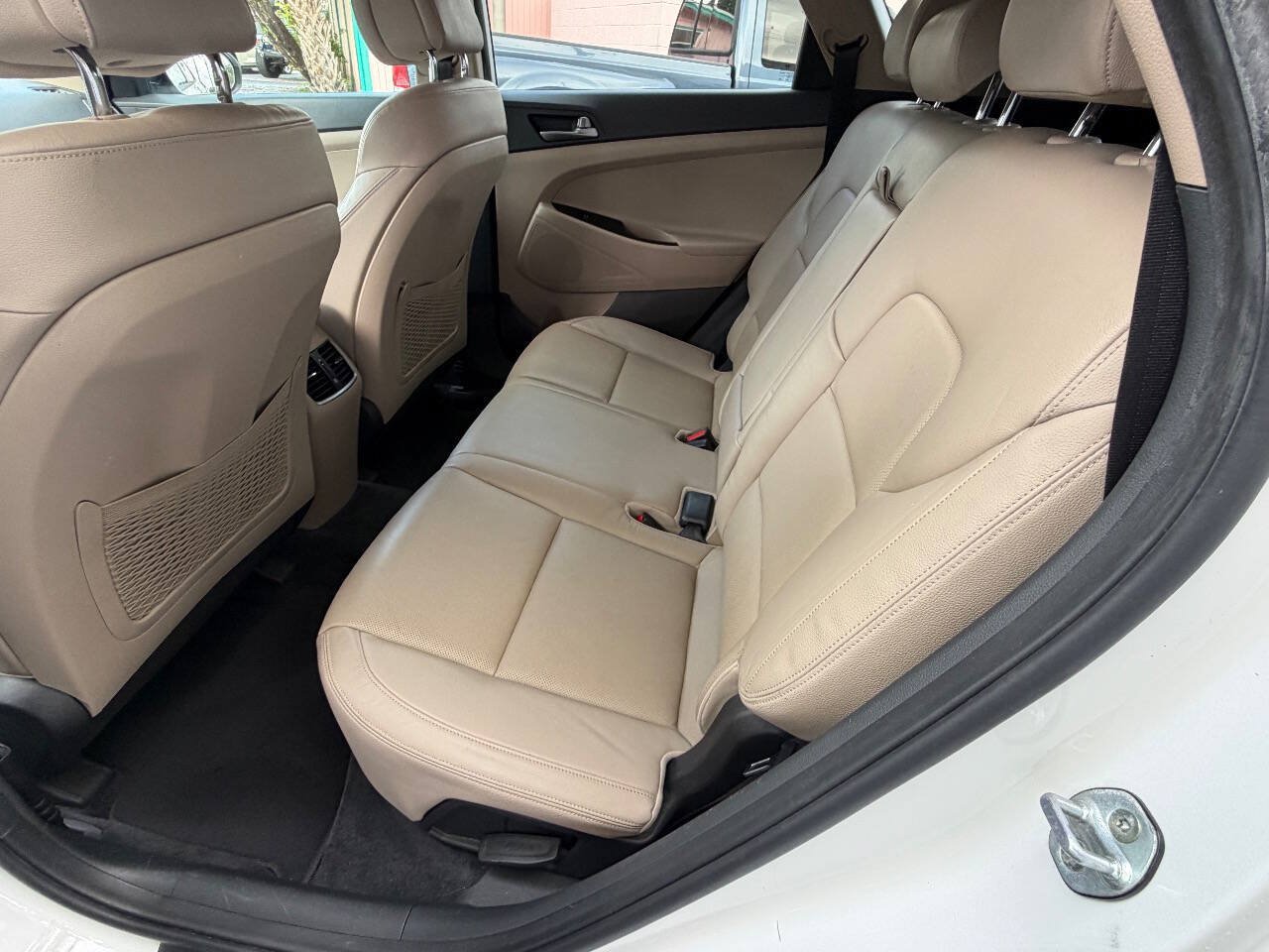Used 2016 Hyundai Tucson Limited FWD image 12