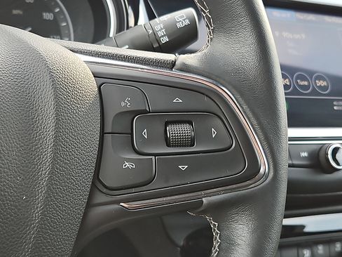 Certified 2023 Buick Encore GX Preferred w/ Cold Weather Comfort Package FWD image 21