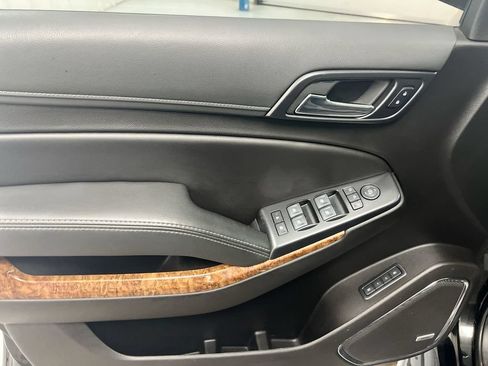 Used 2019 Chevrolet Tahoe Premier AWD/4WD image 22