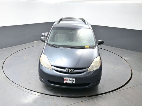 Used 2008 Toyota Sienna LE FWD image 40