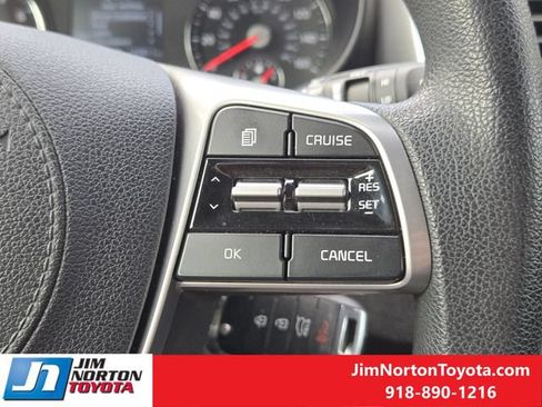 Used 2019 Kia Sorento AWD V6 image 28