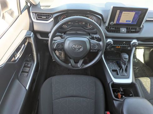Used 2023 Toyota RAV4 XLE AWD/4WD image 27