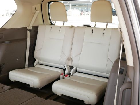 Used 2012 Lexus GX 460 image 26