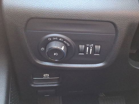 New 2025 Jeep Grand Cherokee Limited AWD/4WD image 17