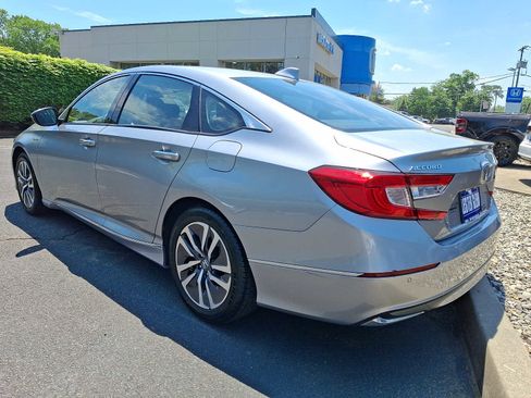 Used 2019 Honda Accord Touring image 4