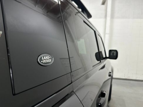 Used 2022 Land Rover Defender 110 X-Dynamic SE AWD/4WD image 7