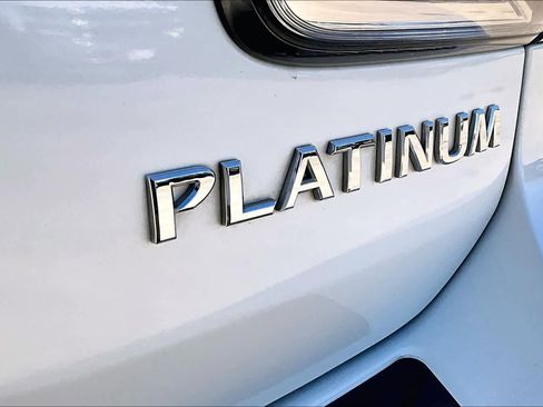 Used 2020 Nissan Armada Platinum w/ Captain's Chairs Package image 9