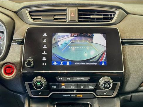 Used 2018 Honda CR-V Touring image 14