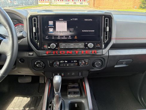Used 2026 Nissan Frontier PRO-4X AWD/4WD image 14