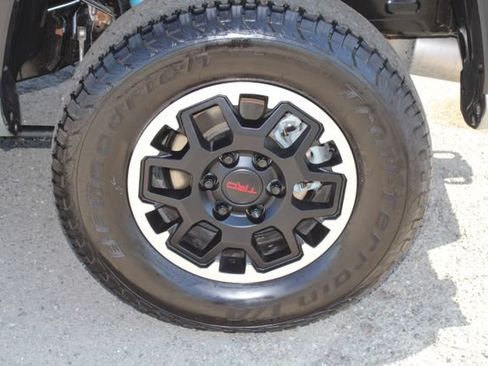 Used 2024 Toyota Tacoma TRD Off-Road AWD/4WD image 14
