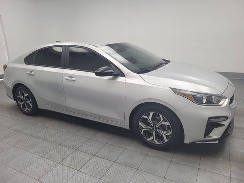 Used 2019 Kia Forte LXS FWD image 11