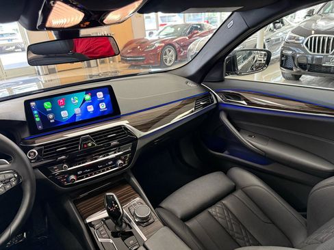 Used 2021 BMW 530i w/ Convenience Package image 12