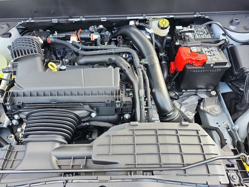 New 2026 Ford Maverick XL image 24