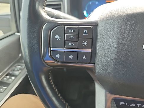 Used 2023 Ford F250 Platinum AWD/4WD image 21