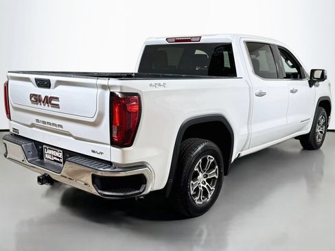 Used 2025 GMC Sierra 1500 SLT AWD/4WD image 4