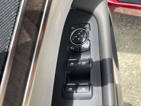 Used 2020 Lincoln Nautilus Reserve w/ Equipment Group 201A FWD image 16