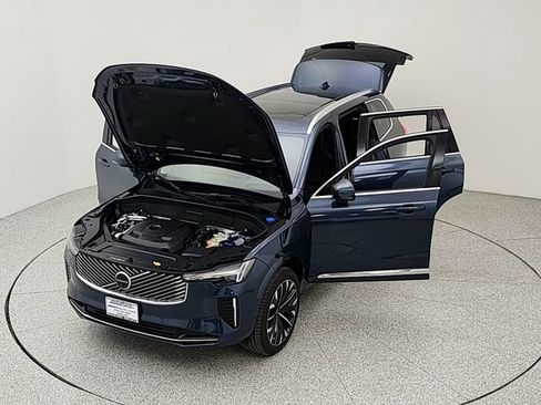 New 2026 Volvo XC90 T8 Ultra w/ Lounge Package image 51