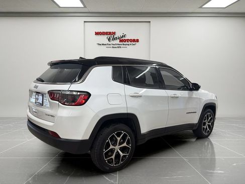 Used 2024 Jeep Compass Limited AWD/4WD image 5