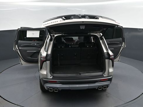 New 2026 Chevrolet Traverse Z71 w/ Enhanced Driving Package AWD/4WD image 50