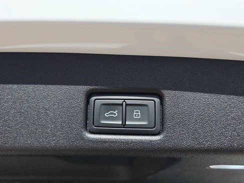 Certified 2025 Audi Q5 Premium w/ Premium Plus AWD/4WD image 16