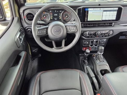 Used 2025 Jeep Wrangler Unlimited Rubicon w/ Safety Group image 16