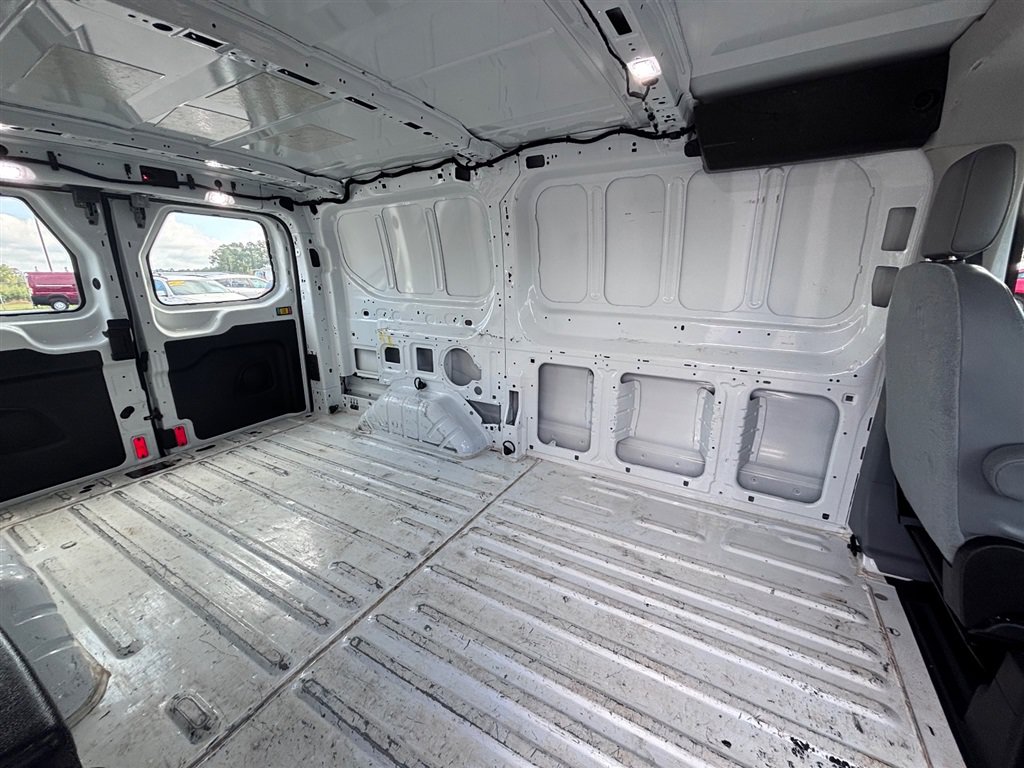 Used 2019 Ford Transit 250 130 Low Roof RWD image 19