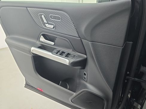 Certified 2026 Mercedes-Benz GLB 250 image 25