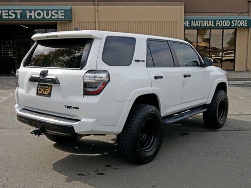 Used 2017 Toyota 4Runner TRD Pro image 5