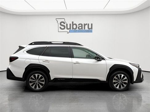 Used 2024 Subaru Outback Limited image 8