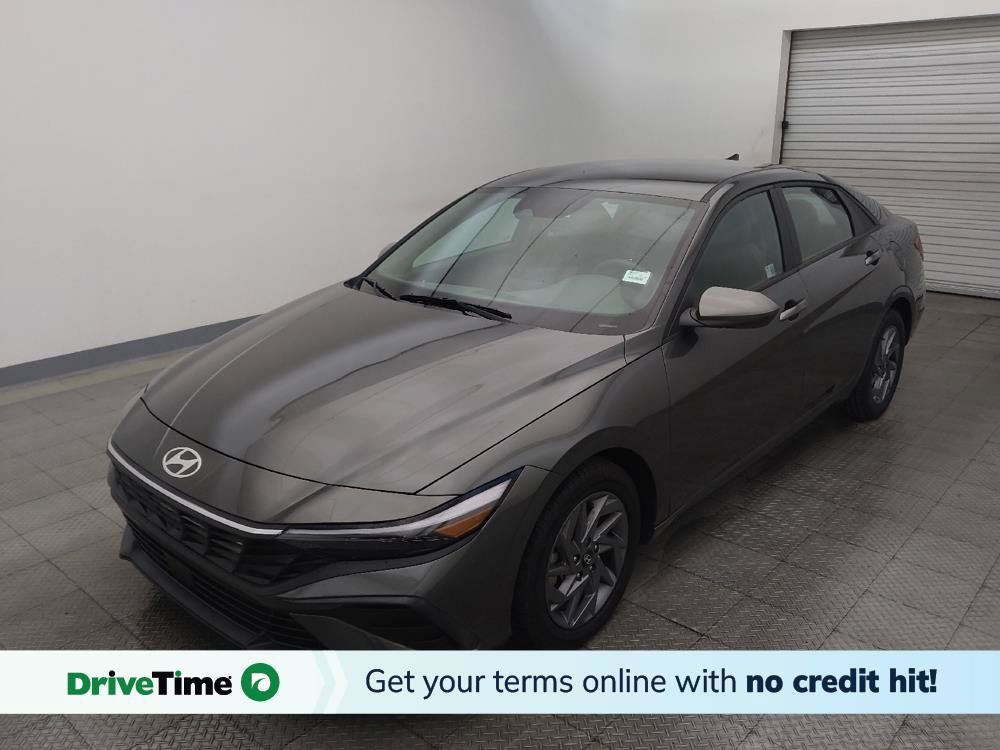 Used 2024 Hyundai Elantra SEL FWD image 1