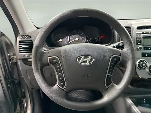 Used 2011 Hyundai Santa Fe GLS FWD image 15