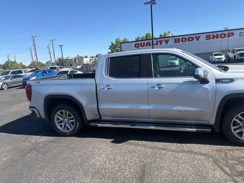 Used 2021 GMC Sierra 1500 SLT w/ SLT Premium Plus Package AWD/4WD image 15