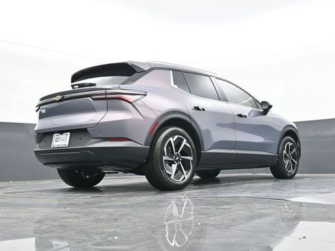 New 2026 Chevrolet Equinox EV LT image 42