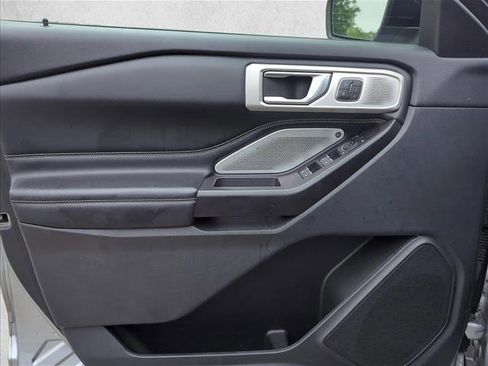 Used 2020 Ford Explorer ST w/ ST Street Pack image 8