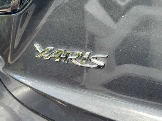 Used 2019 Toyota Yaris LE FWD image 5