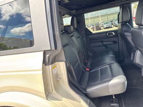 Used 2025 Ford Bronco Outer Banks image 28