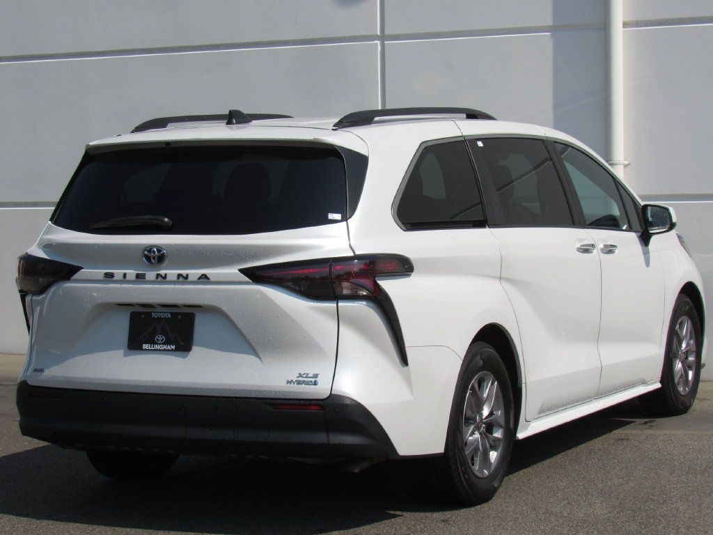 Certified 2023 Toyota Sienna XLE w/ XLE Plus Package AWD/4WD image 6