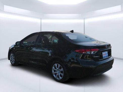 Used 2024 Toyota Corolla LE FWD image 5