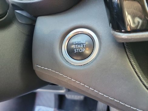 Used 2021 Toyota Highlander Platinum image 26