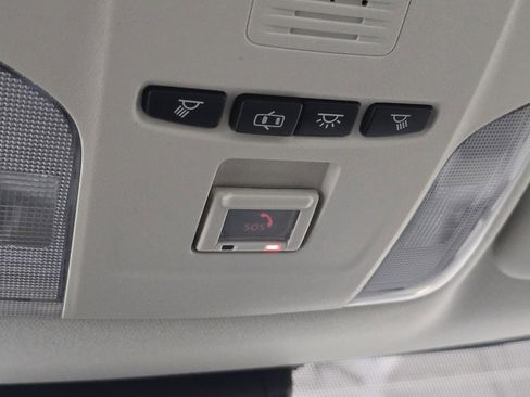 Used 2021 Toyota Corolla LE image 31