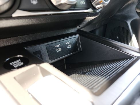 Used 2025 Nissan Kicks SV AWD/4WD image 18