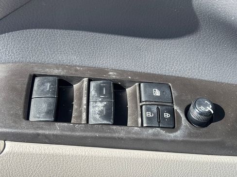 Used 2023 Toyota Camry LE image 6