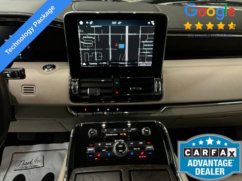 Used 2018 Lincoln Navigator Select w/ Technology Package RWD image 34
