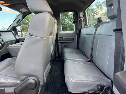 Used 2013 Ford F250 XL w/ PWR Equipment Group image 16