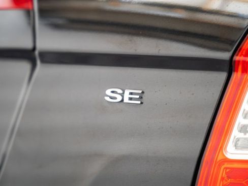 Used 2011 Ford Fusion SE w/ 202A Rapid Spec Order Code FWD image 9