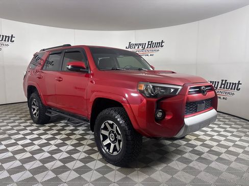 Used 2022 Toyota 4Runner TRD Off-Road Premium AWD/4WD image 3