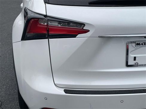 Used 2015 Lexus NX 300h FWD w/ Luxury Package image 13